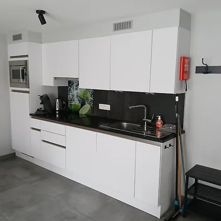 Bee Tree Apartment *